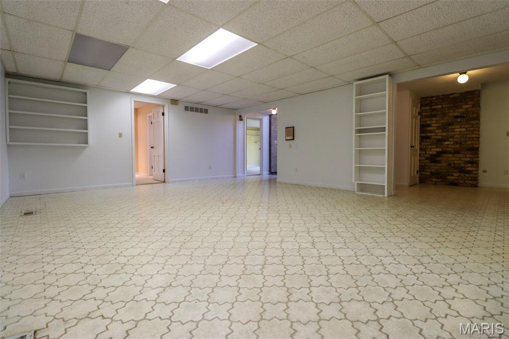 10 Kings Pond Road Glendale, MO 63122 - Photo 36 of 57