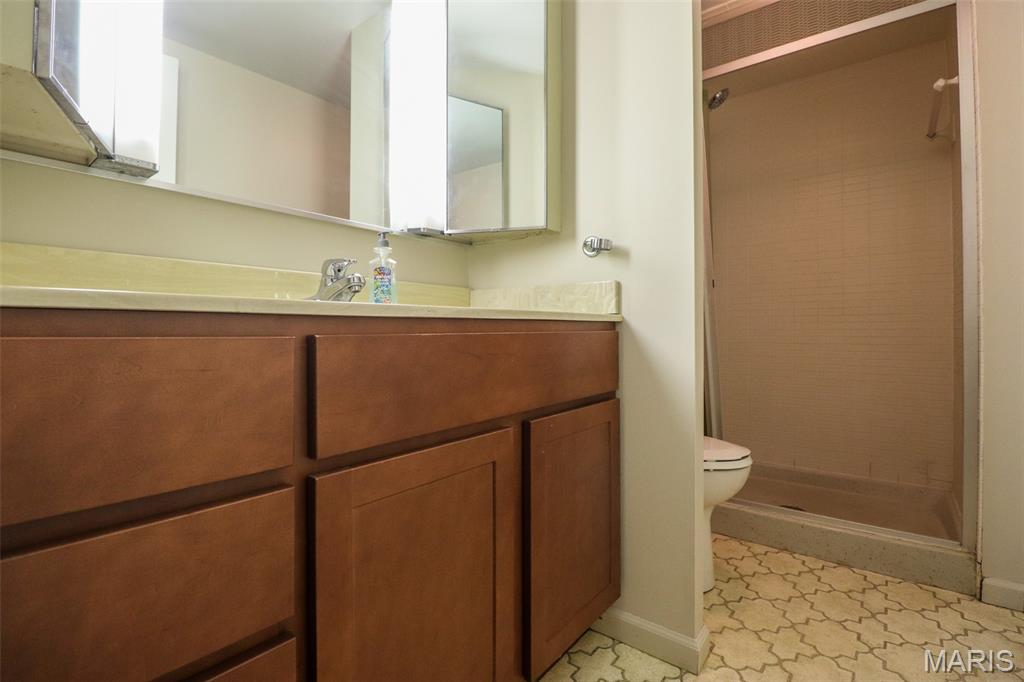 10 Kings Pond Road Glendale, MO 63122 - Photo 40 of 57