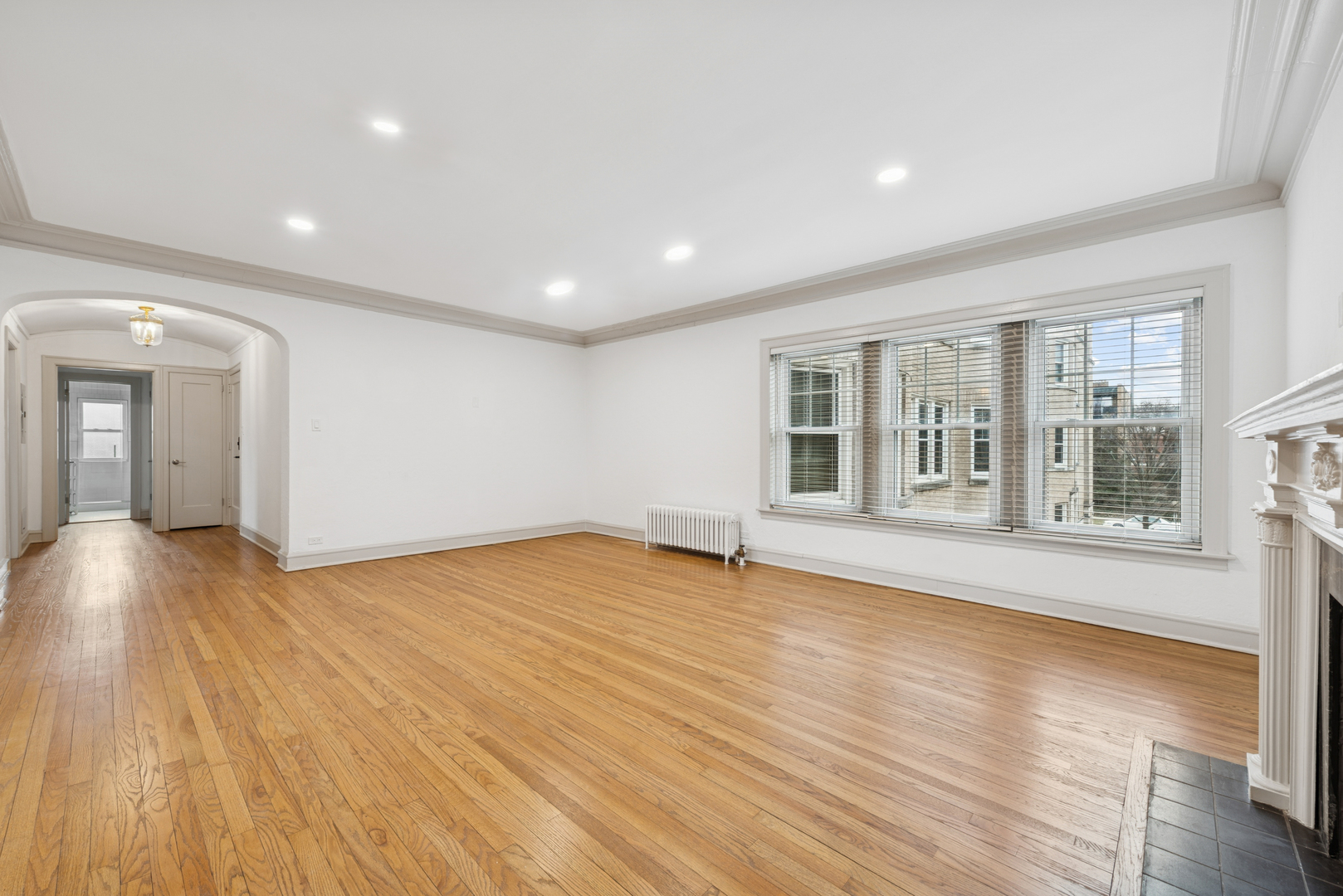 Undisclosed Address Evanston, IL 60202 - Photo 6 of 28