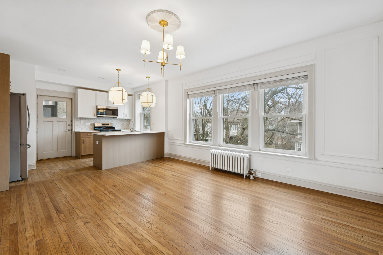 Undisclosed Address Evanston, IL 60202 - Photo 9 of 28