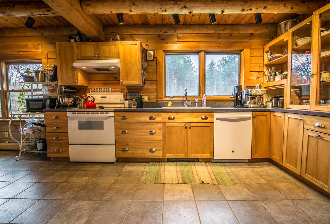 84 Mountain Road Westford, VT 05494 - Photo 4 of 34 Gallery Image 4