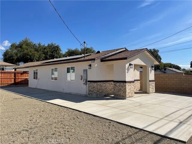 $2,400 | 215 West Nevada Street, Unit B, Ontario, CA 91762