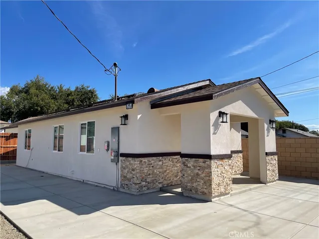 $2,400 | 215 West Nevada Street, Unit B, Ontario, CA 91762