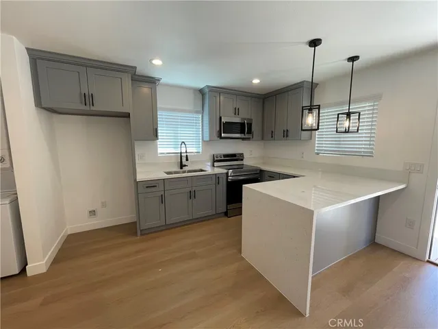 $2,400 | 215 West Nevada Street, Unit B, Ontario, CA 91762