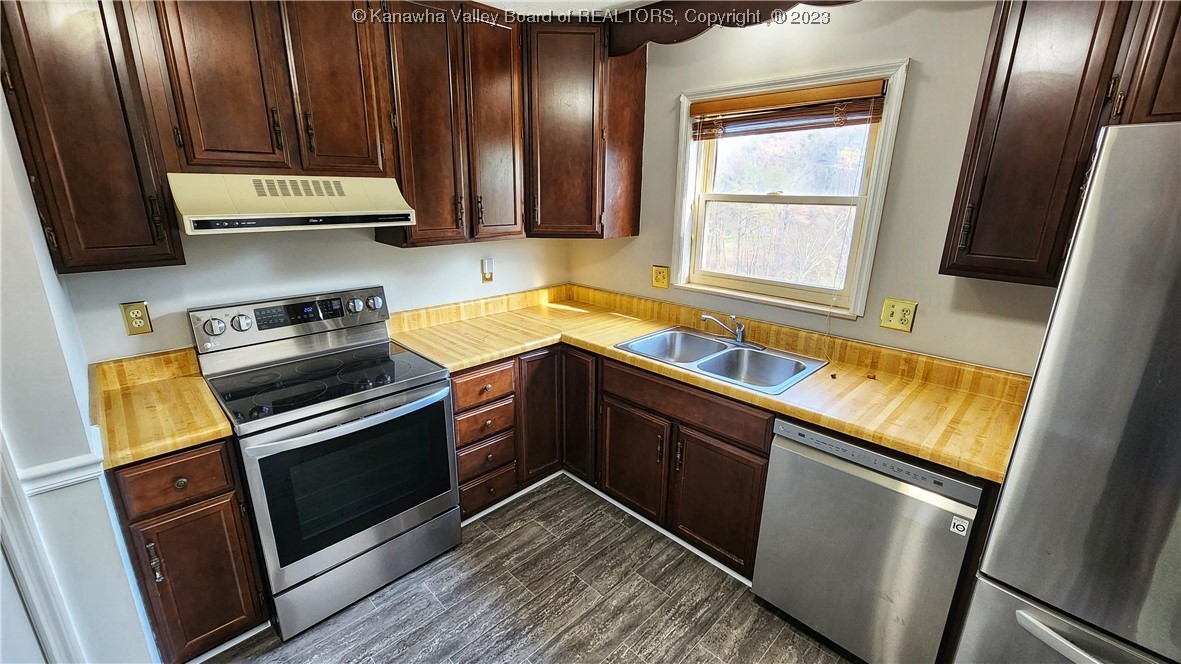 223 Jamestown Road Nitro, WV 25143 - Photo 9 of 25 Gallery Image 9