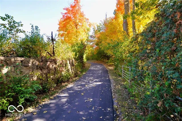 $3,100 | 916 Yorkshire Lane, Zionsville, IN 46077