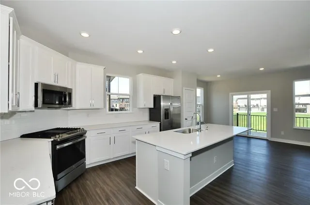 $3,100 | 916 Yorkshire Lane, Zionsville, IN 46077