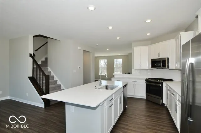 $3,100 | 916 Yorkshire Lane, Zionsville, IN 46077