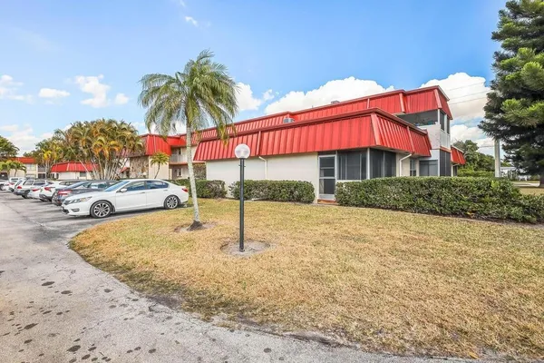 $1,500 | 12013 Greenway Circle South, Unit 110, Royal Palm Beach, FL 33411