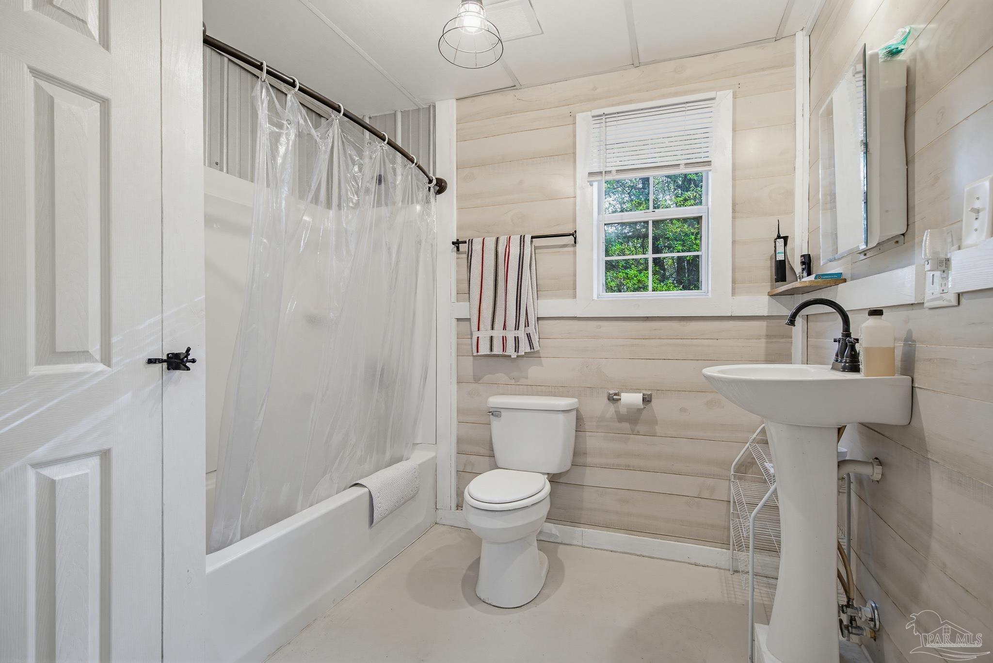 2066 Sid Hayes Road Jay, FL 32565 - Photo 17 of 32