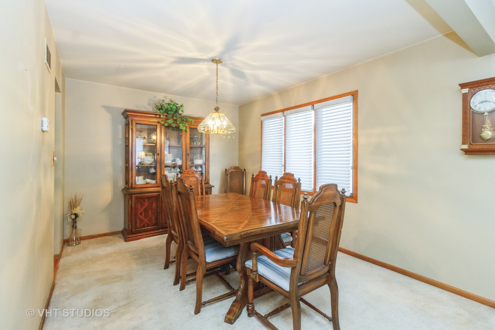 1551 Olive Road Homewood, IL 60430 - Photo 3 of 16