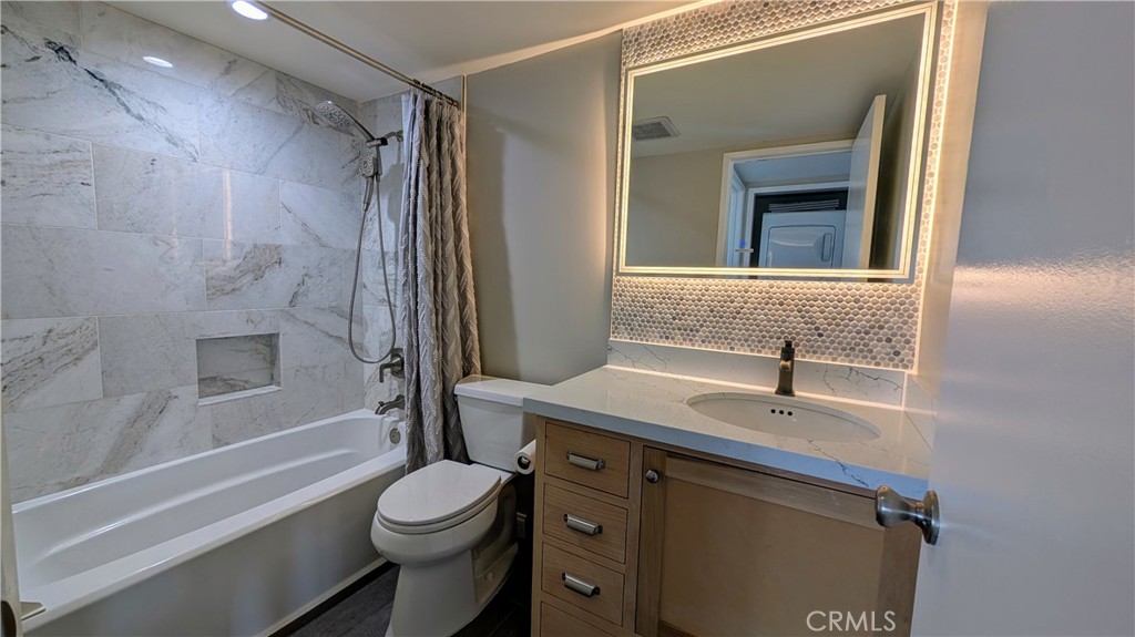 3554 Sunset Lane Oxnard, CA 93035 - Photo 12 of 29 Bathroom 1