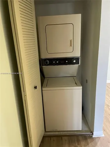 a close up view of washer and dryer