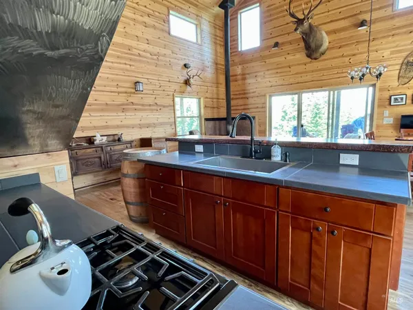 $649,000 | 1139 Ove Creek Lane, Orofino, ID 83544