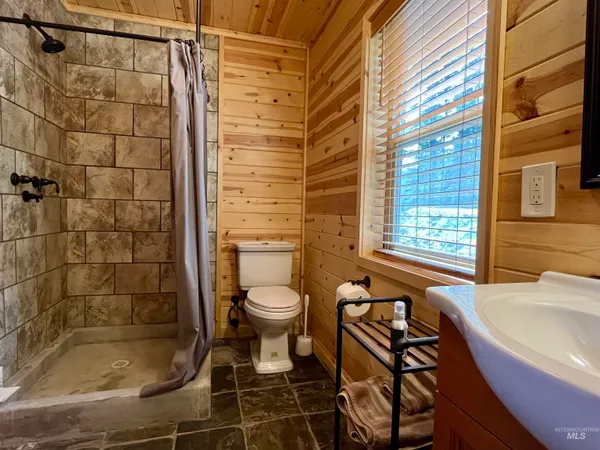 $649,000 | 1139 Ove Creek Lane, Orofino, ID 83544