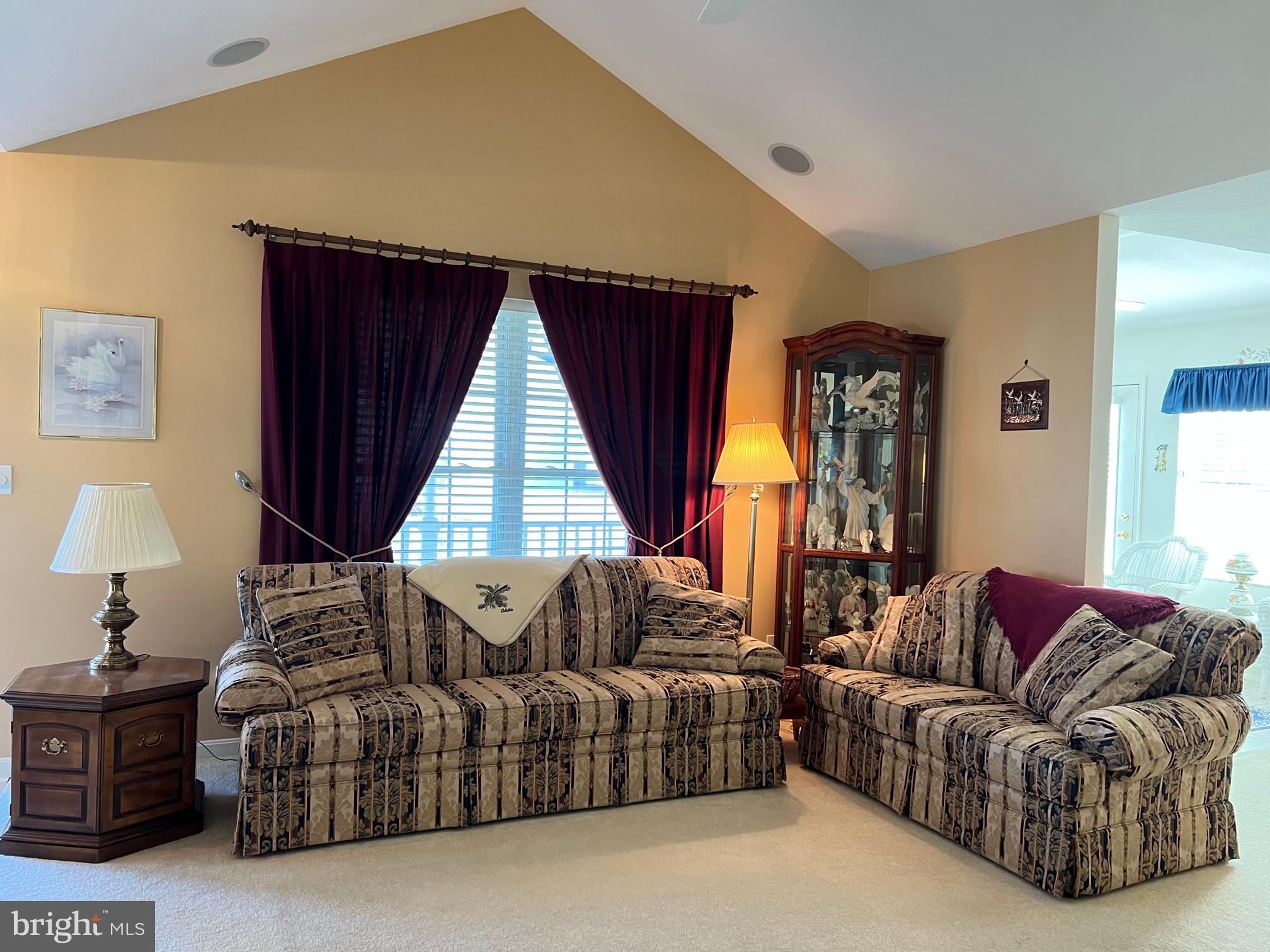 2174 Knob Hill Road York, PA 17403 - Photo 5 of 21 Gallery Image 5