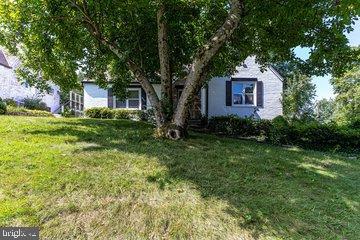 4610 Overbrook Road Bethesda, MD 20816 - Photo 6 of 55