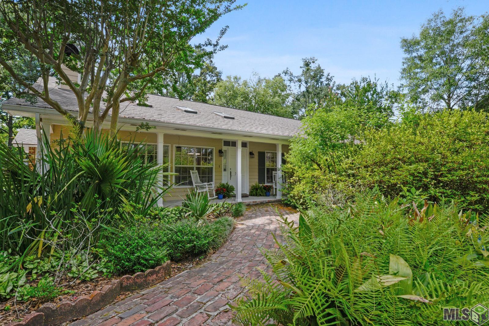 372 Rodney Drive Baton Rouge, LA 70808 - Photo 3 of 27