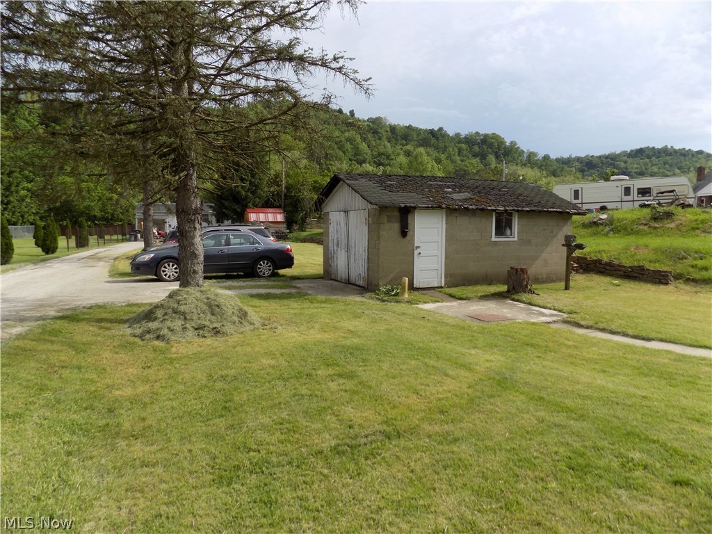 55512 National Road Bridgeport, OH 43912 - Photo 8 of 21 Gallery Image 8