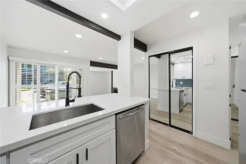 $2,200 | 16852 Pacific Coast Highway, Unit 104, Huntington Beach, CA 92649