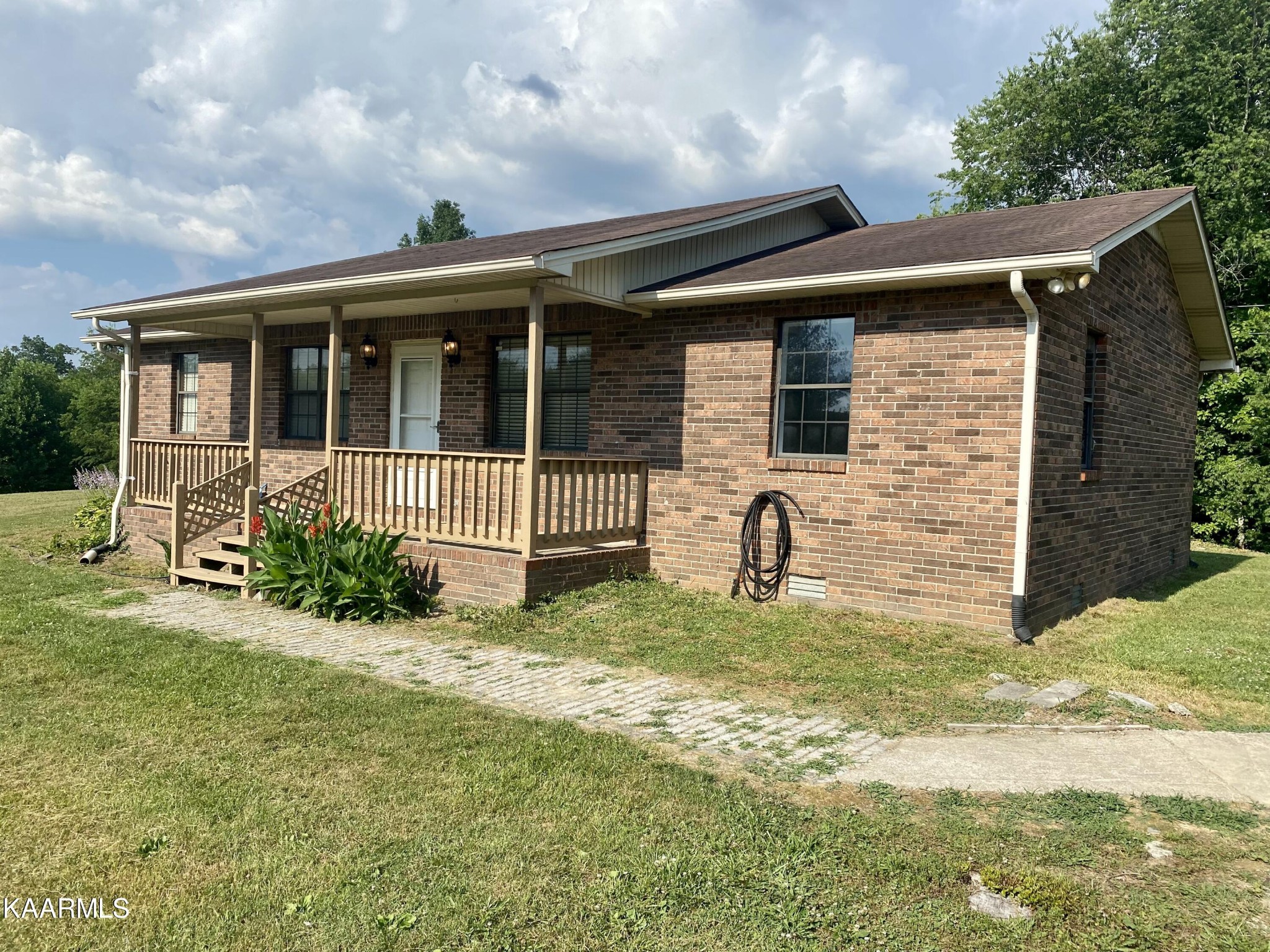 330 Finley Road Crossville, TN 38571 - Photo 3 of 18 Gallery Image 3