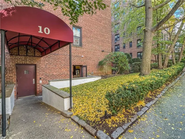 $1,900 | 10 Franklin Avenue, Unit 1EFF, White Plains, NY 10601