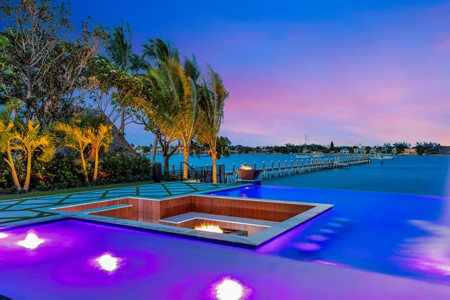 $105,000 | 416 South Lake Drive, Lantana, FL 33462