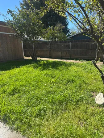 $390,900 | 305 Boone Way, Modesto, CA 95351