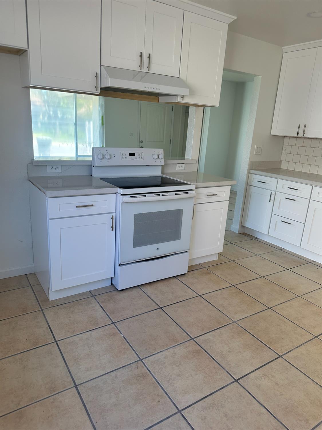 305 Boone Way Modesto, CA 95351 - Photo 6 of 23