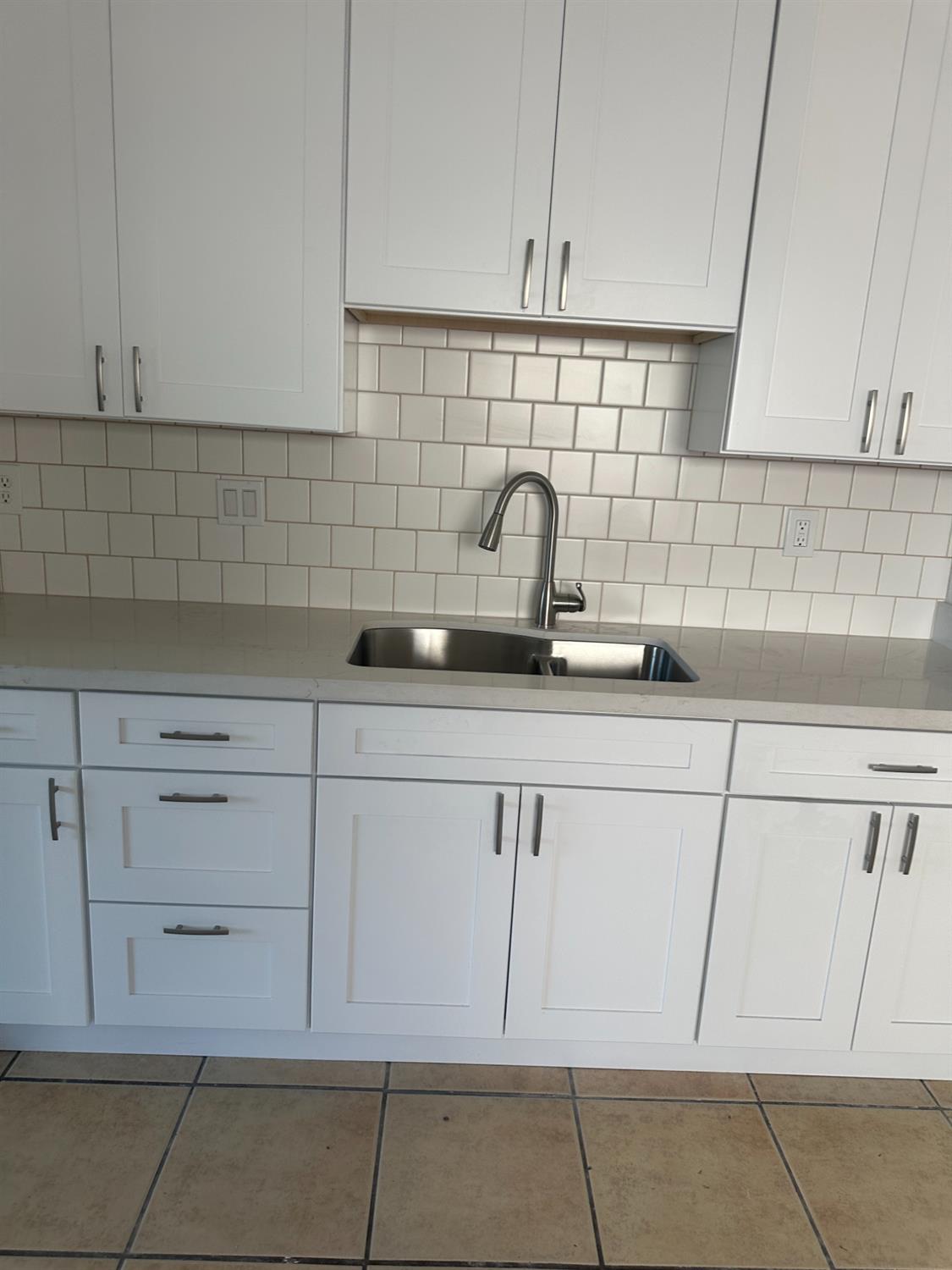 305 Boone Way Modesto, CA 95351 - Photo 7 of 23