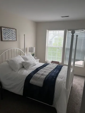 $2,550 | 3106 Bromley Lane, Aurora, IL 60502