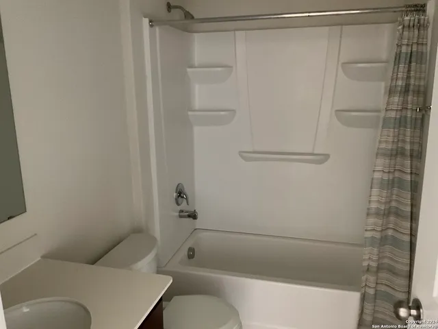 $1,950 | 10606 Rayburn Landing, San Antonio, TX 78252