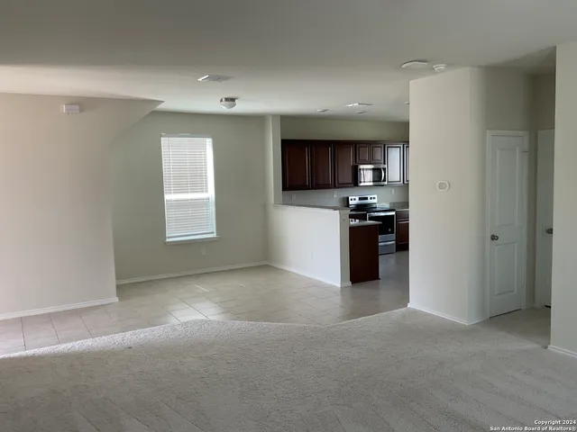 $1,950 | 10606 Rayburn Landing, San Antonio, TX 78252