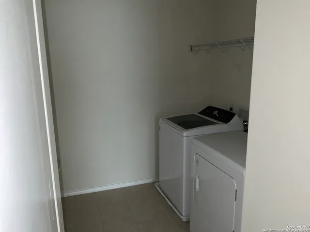 $1,950 | 10606 Rayburn Landing, San Antonio, TX 78252