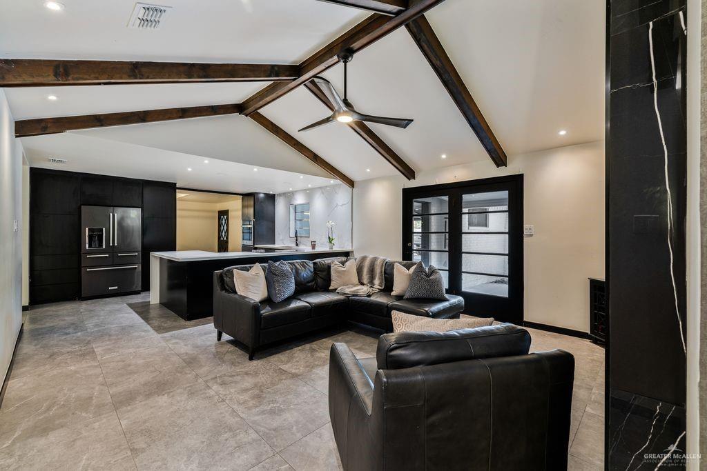 111 South Cox Street Rio Grande City, TX 78582 - Photo 5 of 27 Living area with a ceiling fan and recessed lighting