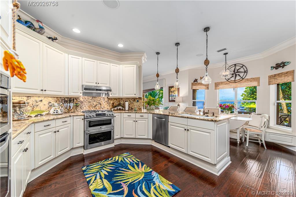 1051 Southeast Riverside Drive Stuart, FL 34996 - Photo 26 of 52 Gallery Image 26