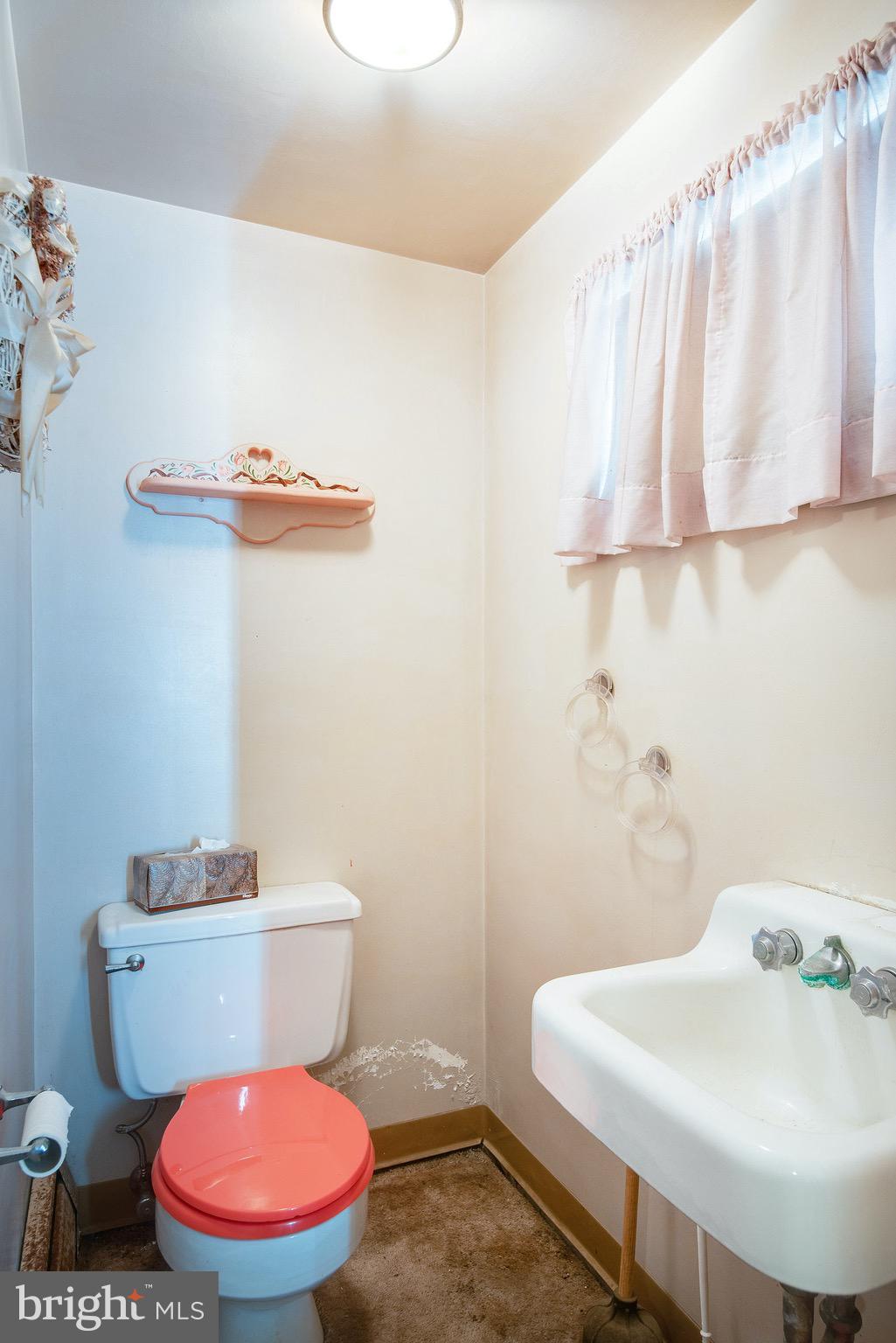1645 Westwood Road Reading, PA 19610 - Photo 13 of 19