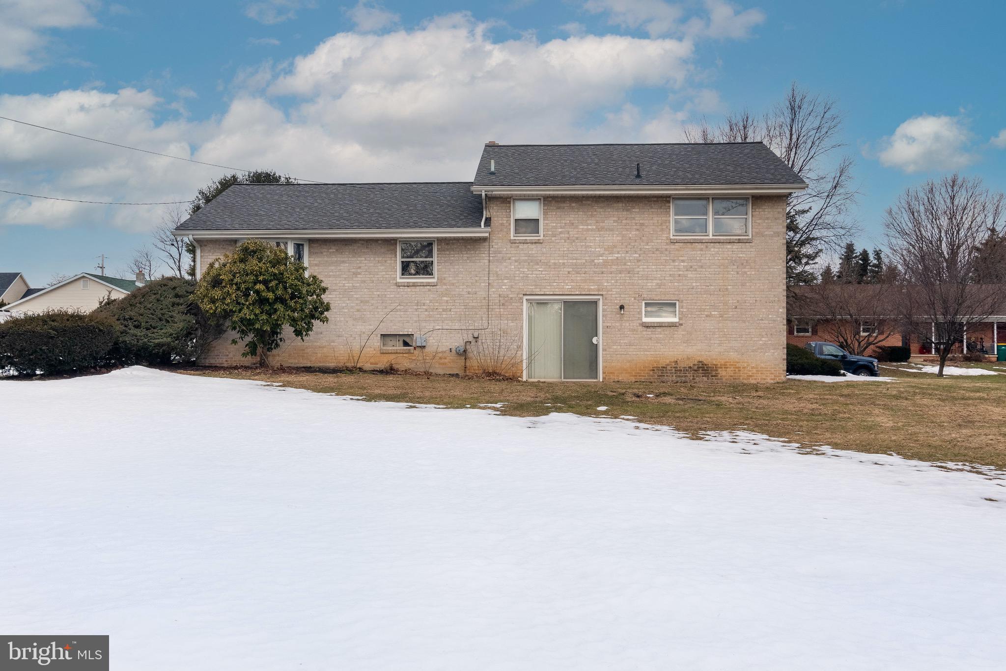 1645 Westwood Road Reading, PA 19610 - Photo 18 of 19