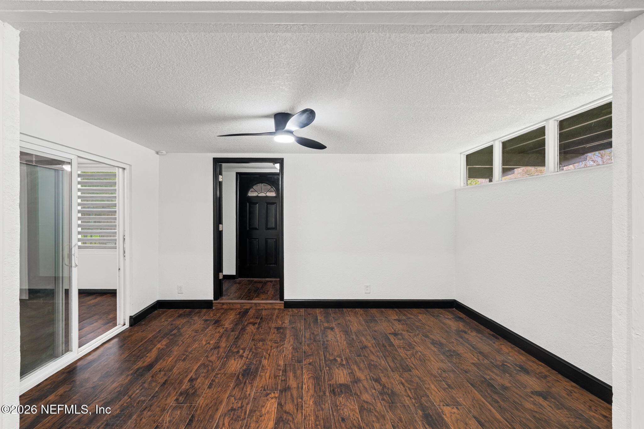 7032 Deauville Road Jacksonville, FL 32205 - Photo 8 of 43 family room