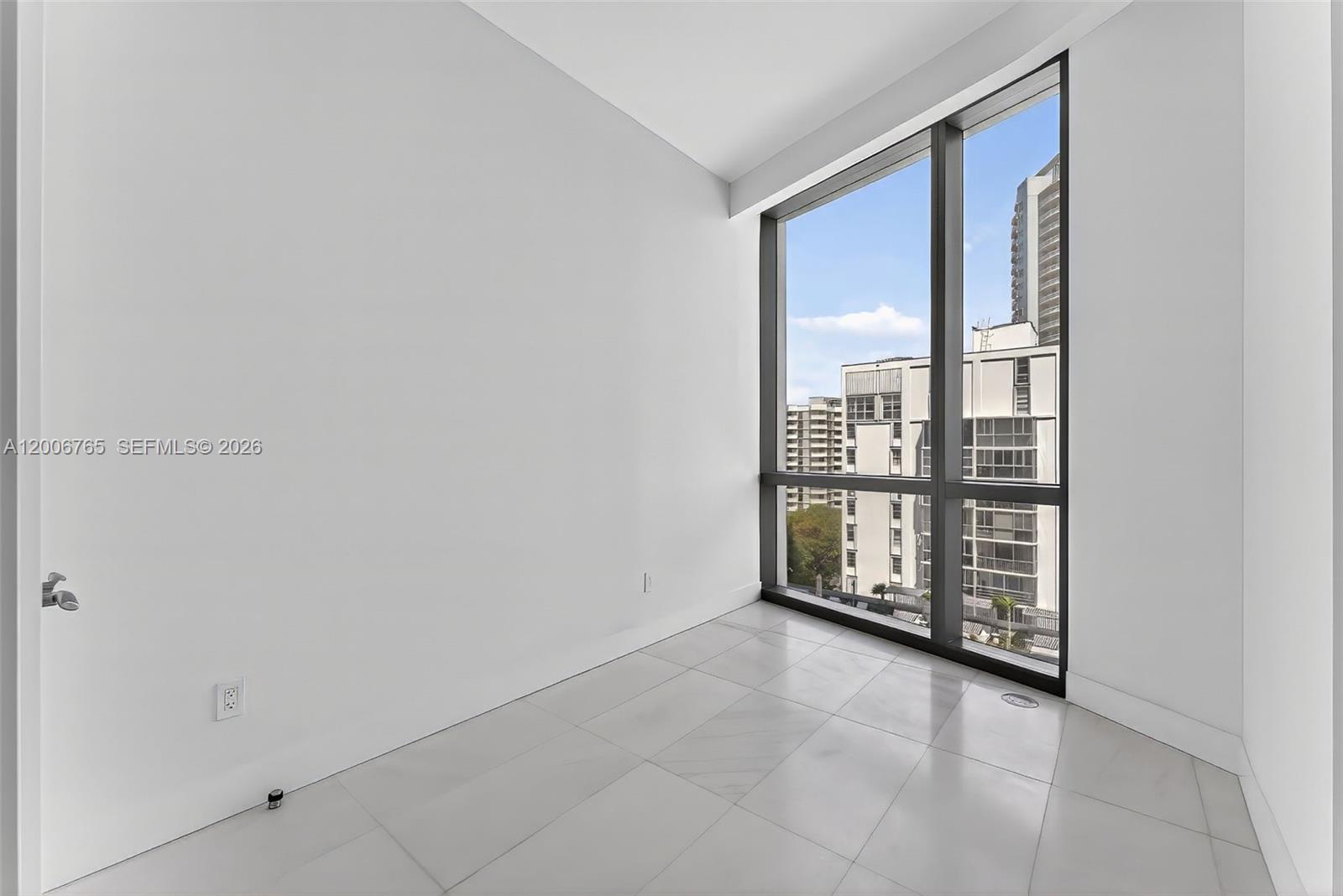 175 Southeast 25th Road, Unit 604 Miami, FL 33129 - Photo 22 of 36