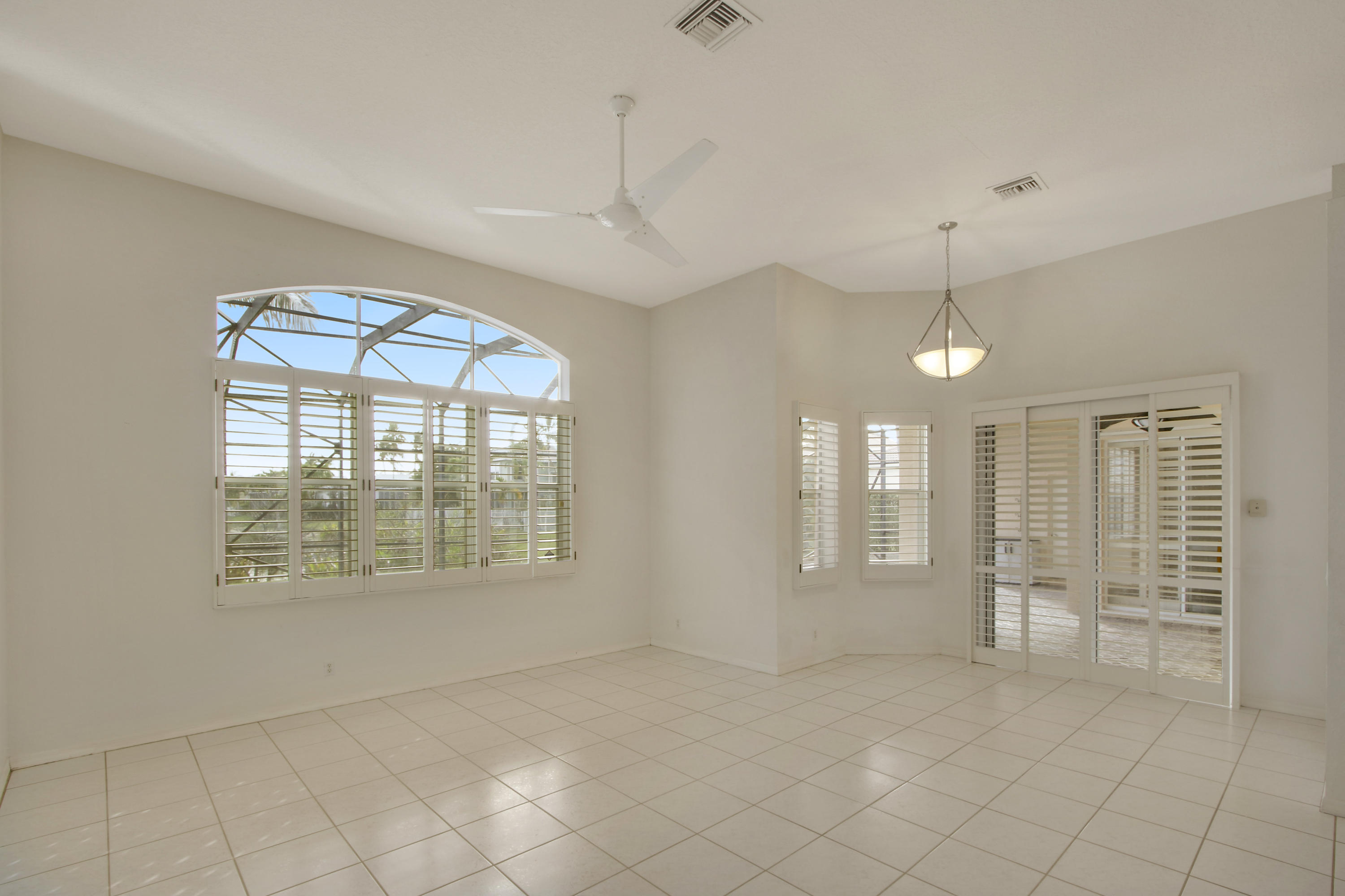 18561 Ocean Mist Drive Boca Raton, FL 33498 - Photo 11 of 29 Family Room-Dinette