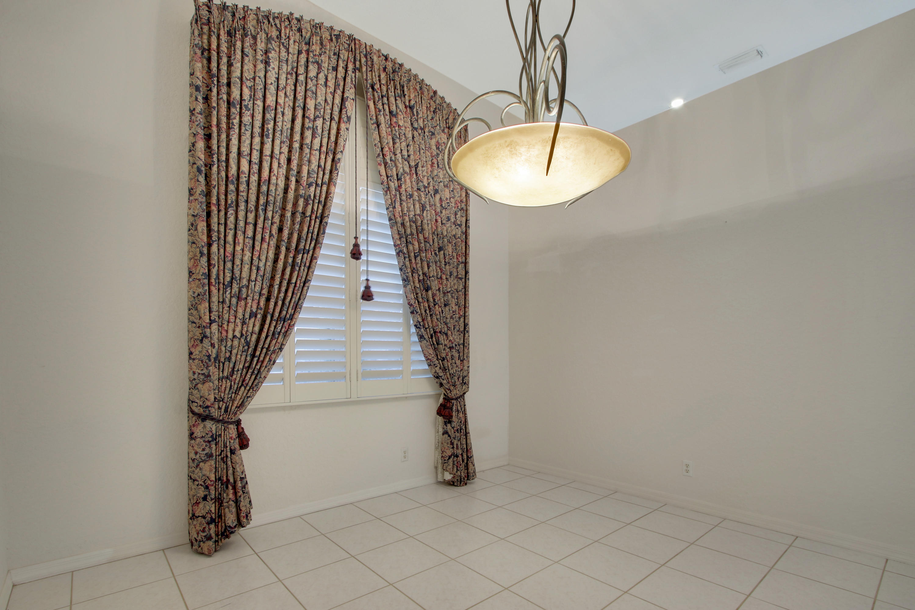 18561 Ocean Mist Drive Boca Raton, FL 33498 - Photo 6 of 29 Dining Room