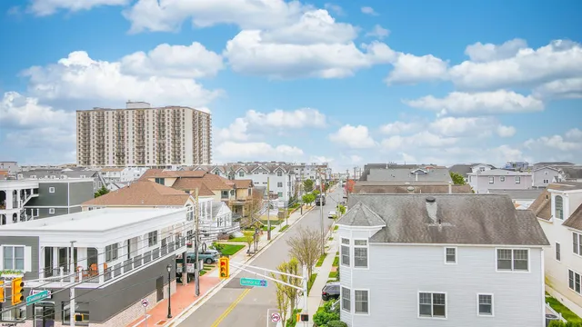 $1,500 | 9801 Ventnor Avenue, Unit C2, Margate City, NJ 08402