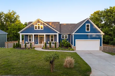 $649,000 | 102 Riverwood Drive, Hendersonville, TN 37075