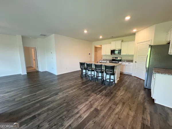 $295,000 | 100 Alton Tucker Sr. Boulevard, Bonaire, GA 31005