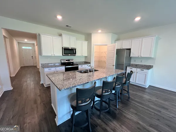 $295,000 | 100 Alton Tucker Sr. Boulevard, Bonaire, GA 31005
