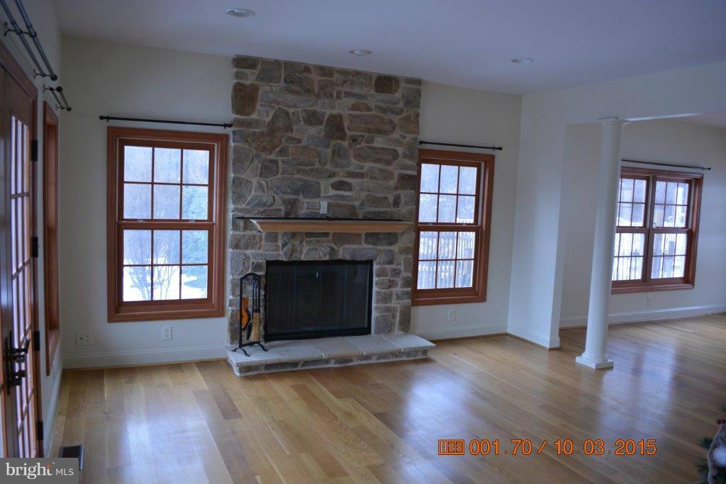 5105 Smith Road Rohrersville, MD 21779 - Photo 7 of 26 Living Room
