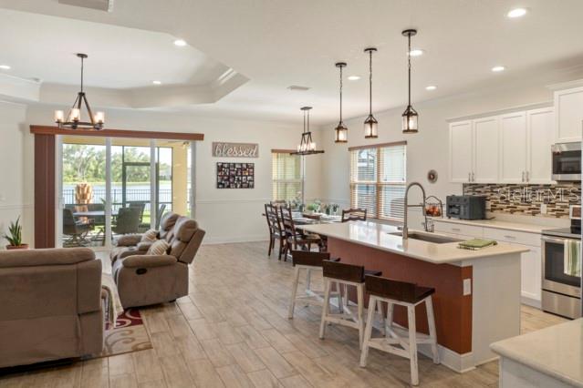 7657 Ridgelake Circle Bradenton, FL 34203 - Photo 7 of 57