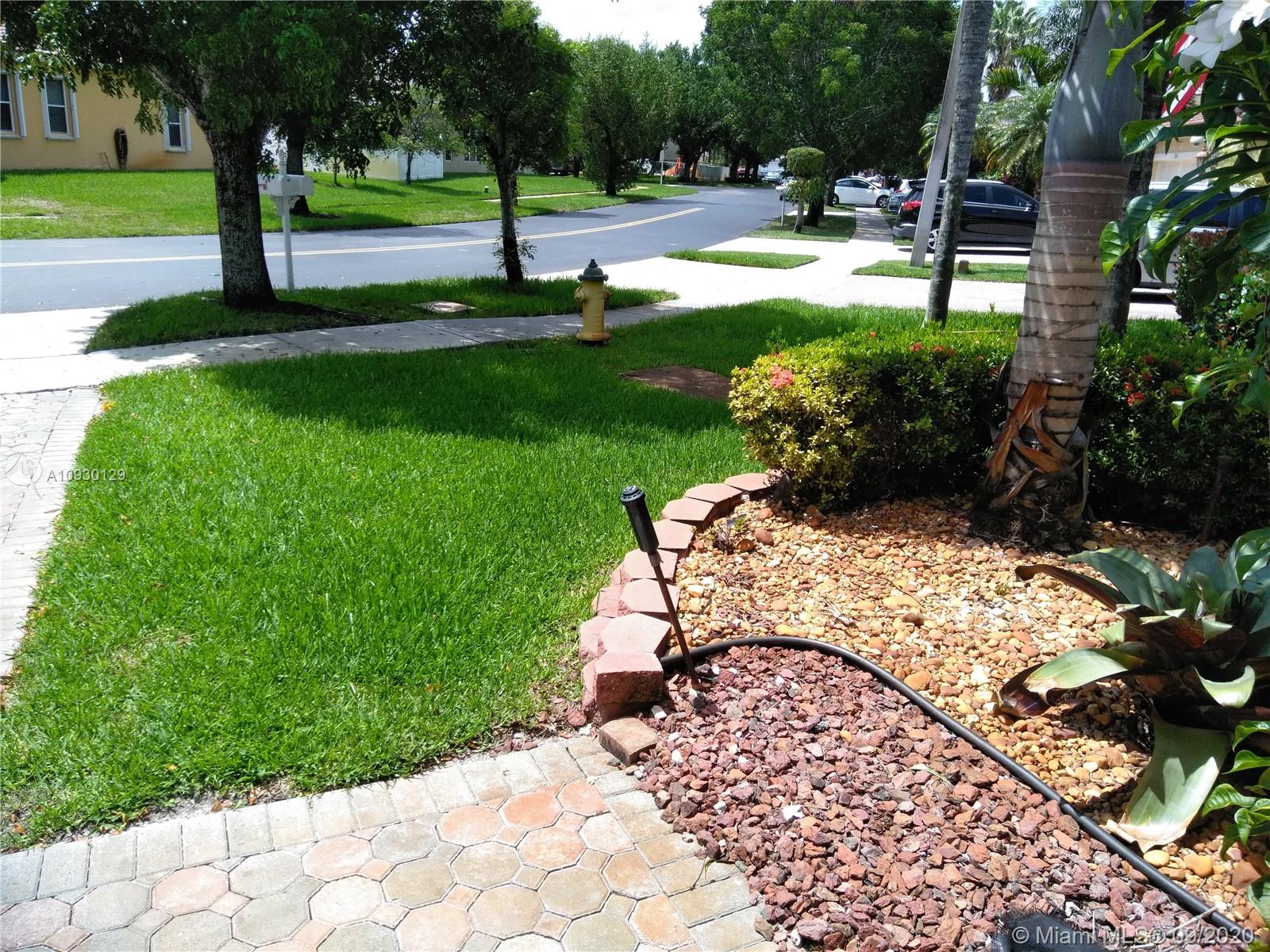 2604 Southwest 135th Avenue Miramar, FL 33027 - Photo 2 of 63