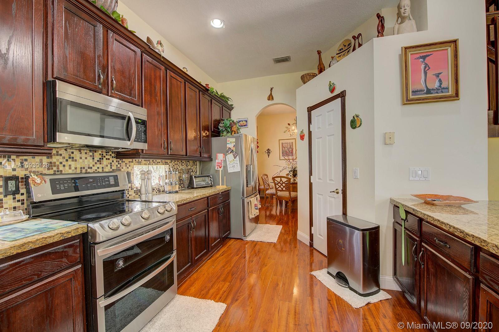 2604 Southwest 135th Avenue Miramar, FL 33027 - Photo 6 of 63 Kitchen